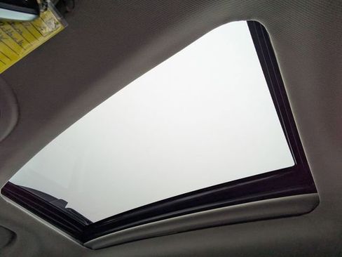 Used 2022 Subaru Outback Limited XT image 24