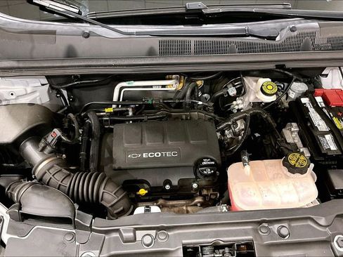 Used 2018 Chevrolet Trax LS FWD image 9