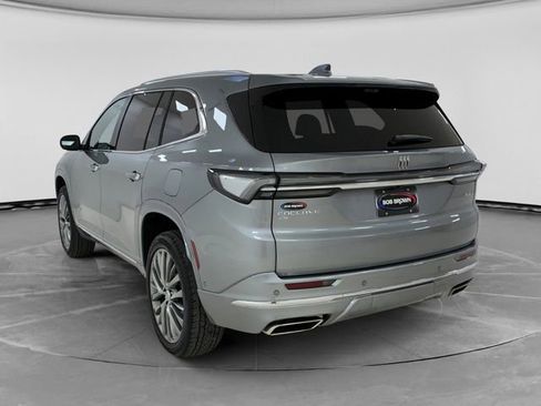 Used 2025 Buick Enclave Avenir w/ Super Cruise Package AWD/4WD image 5