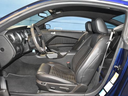 Used 2011 Ford Mustang Shelby GT500 w/ Electronics Pkg RWD image 9