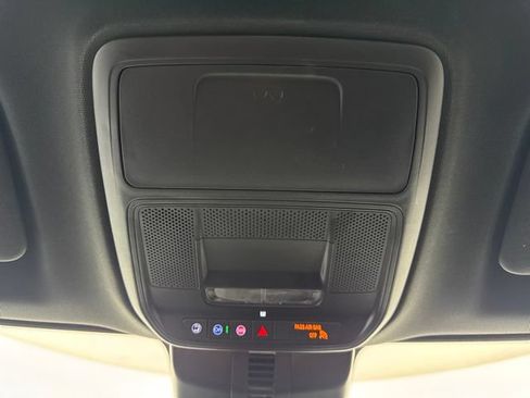 Used 2026 GMC Acadia AT4 w/ Luxury Package AWD/4WD image 15