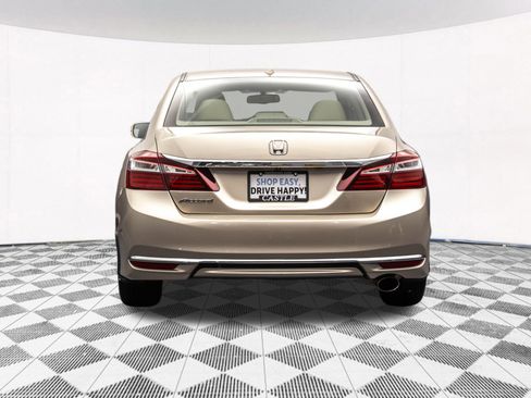 Used 2017 Honda Accord EX-L image 9