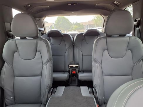 Used 2024 Volvo XC90 T8 Ultimate image 46