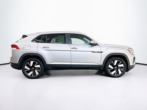 Used 2025 Volkswagen Atlas Cross Sport SE image 10