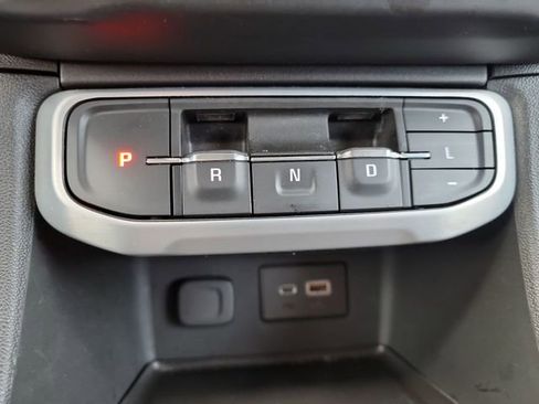 Certified 2022 GMC Acadia SLE w/ Driver Convenience Package image 23