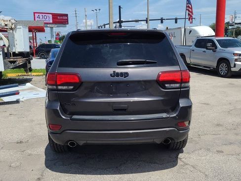 Used 2015 Jeep Grand Cherokee Altitude AWD/4WD image 4