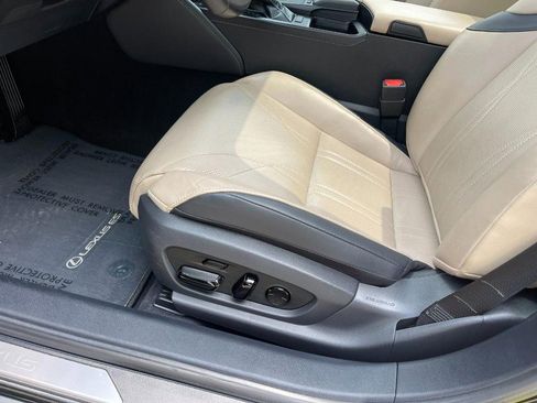 Used 2021 Lexus ES 350 w/ Accessory Package 2 image 23