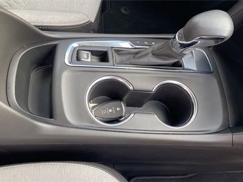 Used 2023 Chevrolet Equinox LS w/ LS Convenience Package image 14