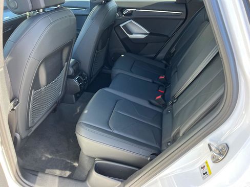 New 2025 Audi Q3 2.0T Premium image 14