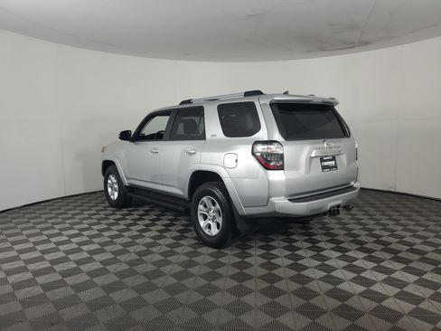 Used 2019 Toyota 4Runner SR5 Premium AWD/4WD image 6