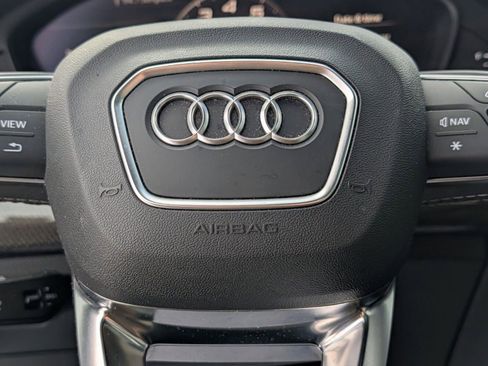 Used 2019 Audi SQ5 Prestige w/ Prestige Package image 31