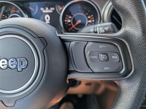 Used 2021 Jeep Wrangler Sport AWD/4WD image 19