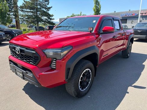 Used 2024 Toyota Tacoma TRD Off-Road w/ TRD Off Road Upgrade Package AWD/4WD image 3