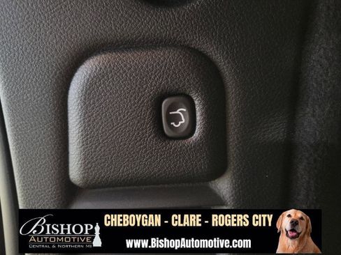 Used 2023 Dodge Durango GT image 30