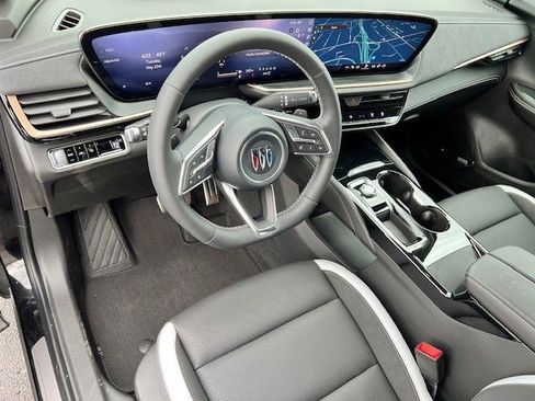 Used 2025 Buick Envision Sport Touring image 13