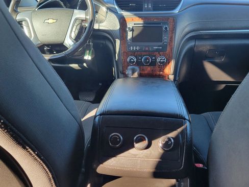 Used 2014 Chevrolet Traverse LT w/ All-Star Edition image 12