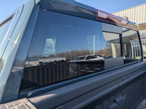 Used 2025 Chevrolet Silverado 1500 LTZ image 7