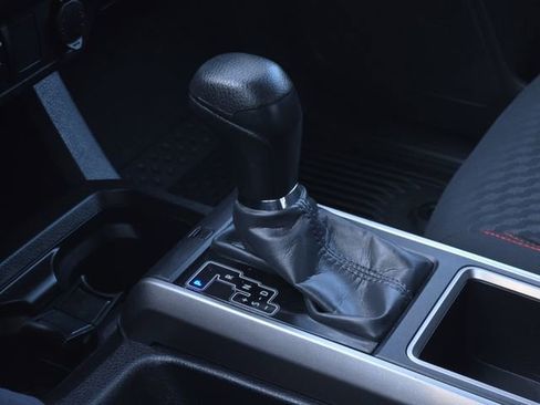 Used 2023 Toyota Tacoma SR5 AWD/4WD image 22