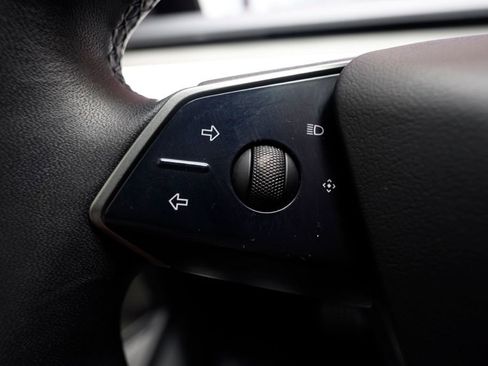 Used 2024 Tesla Cybertruck AWD Crew Cab image 15