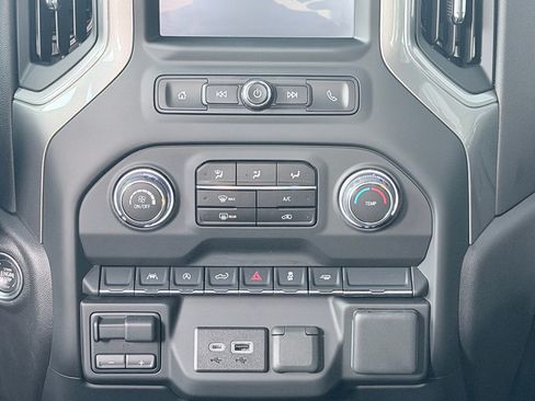 Used 2024 Chevrolet Silverado 1500 Custom RWD image 15