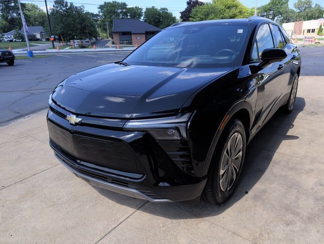 Used 2024 Chevrolet Blazer EV LT AWD/4WD image 4