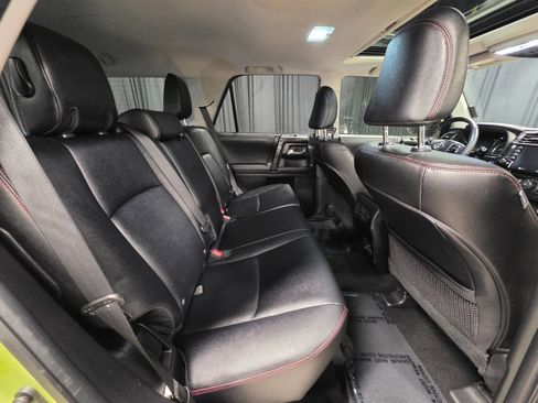 Used 2023 Toyota 4Runner TRD Off-Road Premium w/ Moonroof Package AWD/4WD image 38