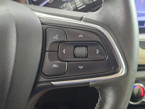 Used 2023 Buick Encore GX Preferred w/ Cold Weather Comfort Package FWD image 31