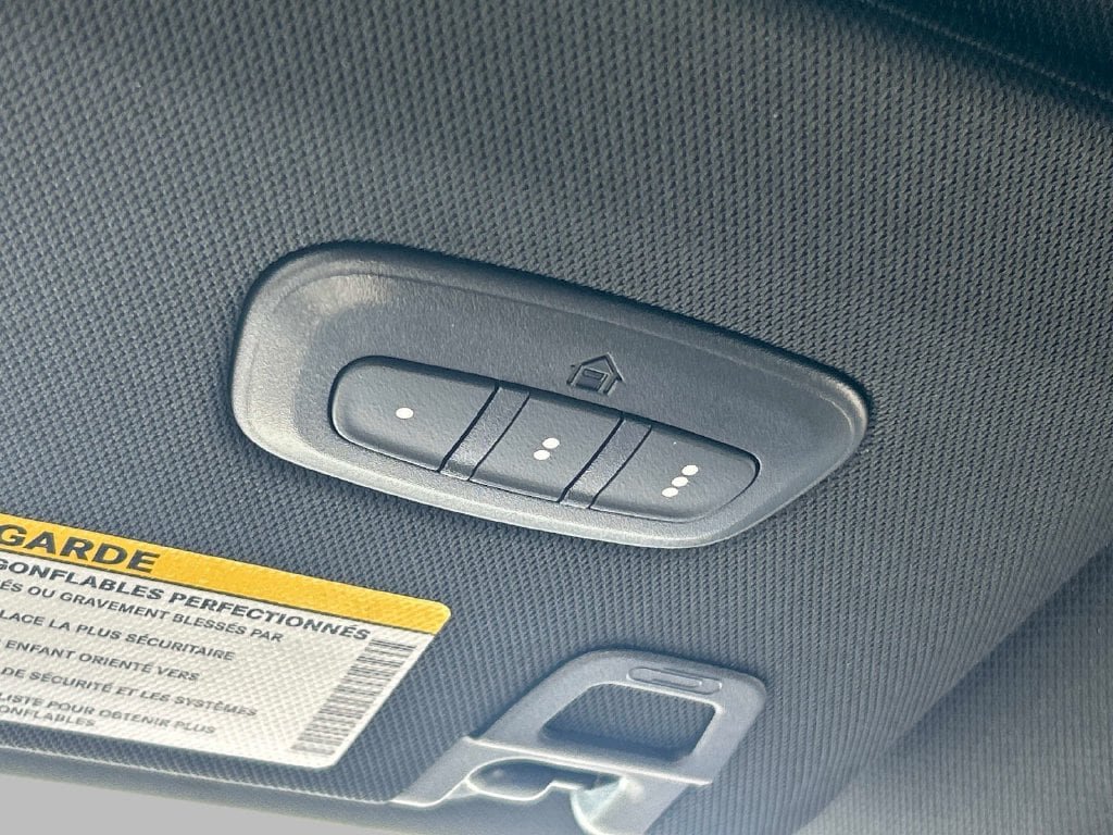 Used 2025 Jeep Grand Cherokee Limited AWD/4WD image 33
