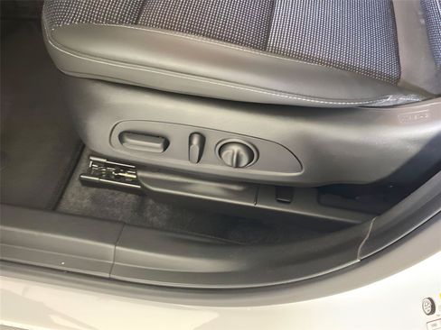 Used 2024 Buick Envista Preferred w/ Convenience I Package FWD image 15