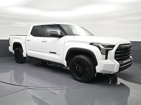 Used 2024 Toyota Tundra SR5 w/ SR5 Premium Package image 5