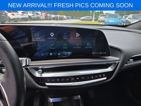Used 2024 Cadillac Lyriq Tech RWD image 9