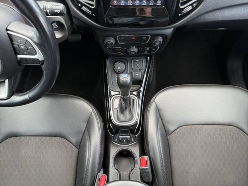 Used 2020 Jeep Compass Latitude AWD/4WD image 24