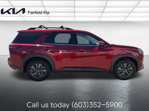 Used 2022 Nissan Pathfinder SV w/ SV Premium Package AWD/4WD image 6