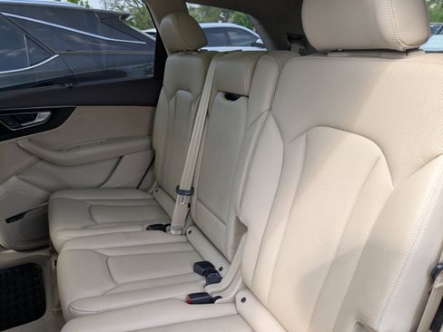 Used 2018 Audi Q7 3.0T Prestige image 8