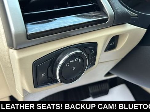 Used 2015 Ford Fusion SE w/ Equipment Group 202A FWD image 11