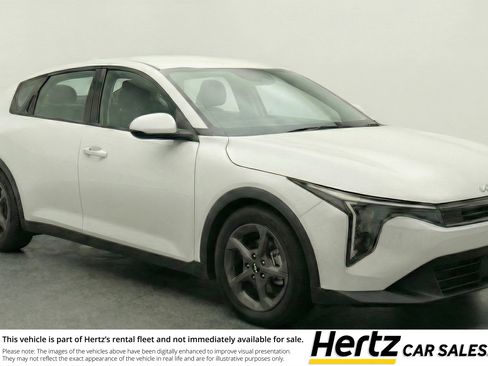 Used 2025 Kia K4 FWD image 1