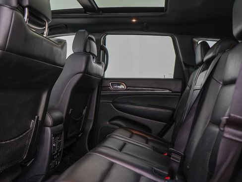 Used 2016 Jeep Grand Cherokee Overland AWD/4WD image 20
