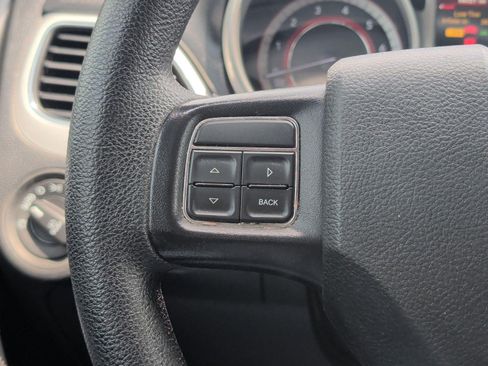 Used 2019 Dodge Journey SE FWD image 14