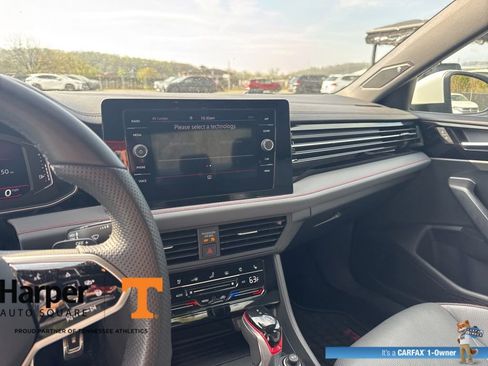 Used 2025 Volkswagen Jetta GLI Autobahn image 16