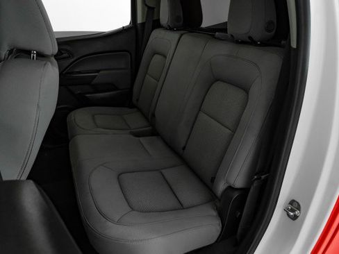 Used 2019 Chevrolet Colorado W/T image 34