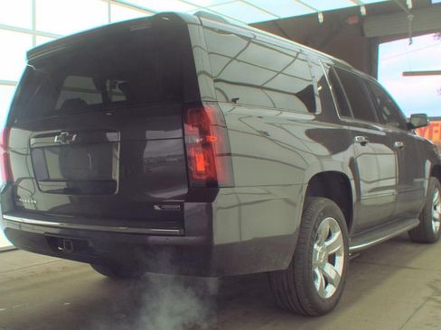 Used 2017 Chevrolet Suburban Premier AWD/4WD image 2