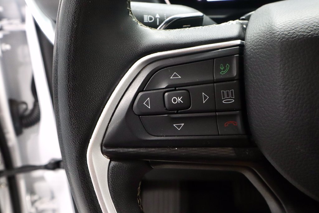 Used 2024 Jeep Grand Cherokee Altitude AWD/4WD image 28