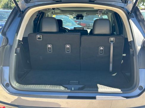 Used 2024 Honda Pilot Touring image 14