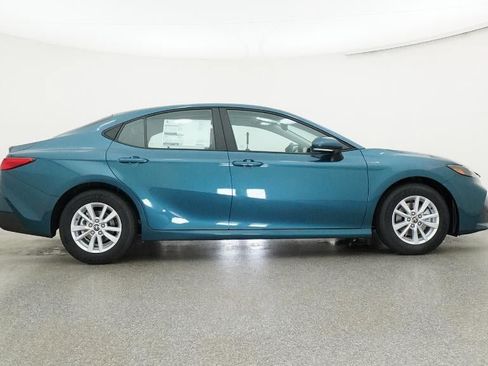 New 2026 Toyota Camry LE FWD image 27