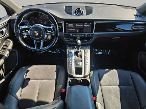 Used 2021 Porsche Macan Premium Pkg w/ Premium Package image 2