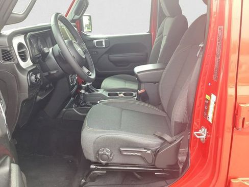 Certified 2025 Jeep Wrangler Unlimited Sport AWD/4WD image 9