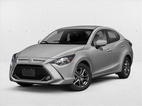 Used 2019 Toyota Yaris LE FWD image 1