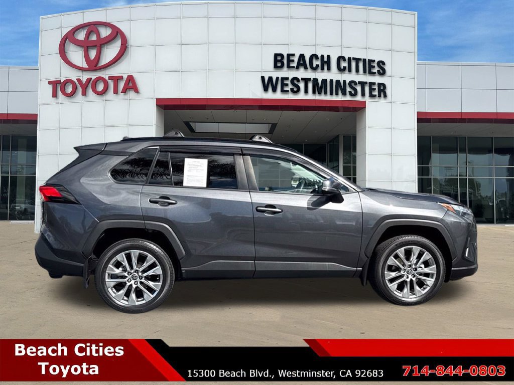 Used 2023 Toyota RAV4 XLE Premium FWD image 13