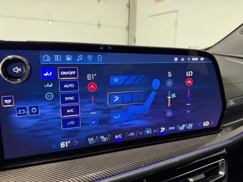 Used 2026 Chevrolet Traverse High Country w/ LPO, Floor Liner Package AWD/4WD image 22