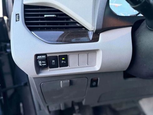 Used 2019 Toyota Sienna XLE w/ XLE Navigation Package image 30
